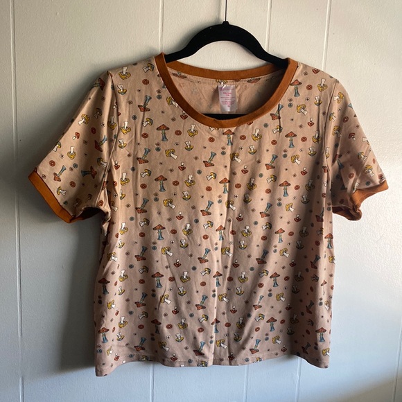 Tan crop top with mushrooms and flowers - Picture 1 of 5
